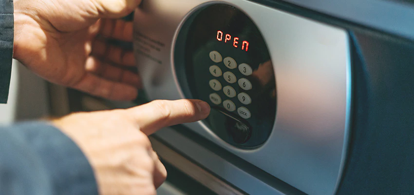 Cash Safe Openers in Woodcrest, California
