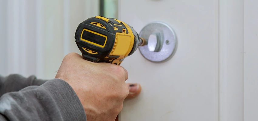 Street Locksmith For Smart Lock Repair in Woodcrest, CA