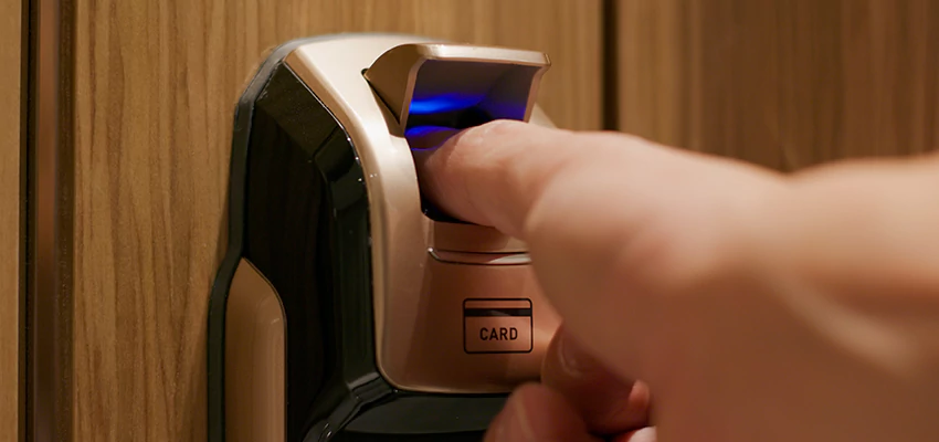 Locksmith Company For Window Lock Installation in Woodcrest, California