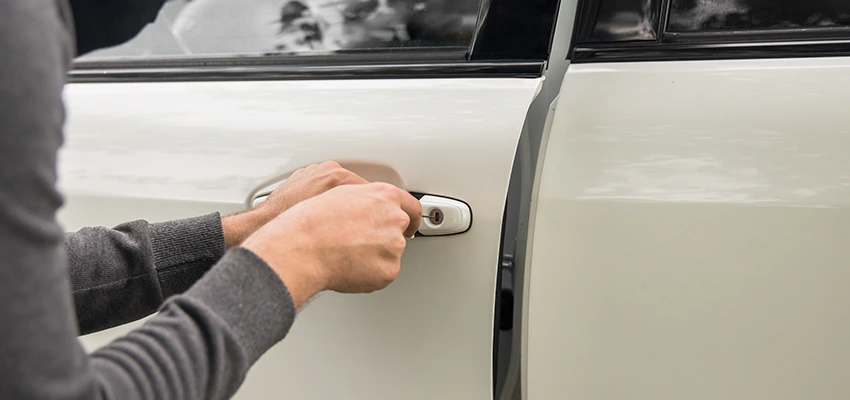 Unlock Car Door Service in Woodcrest, CA