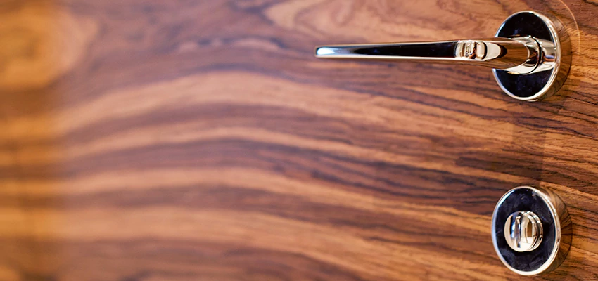 On Demand Locksmith For Key Fobs Repair in Woodcrest, California